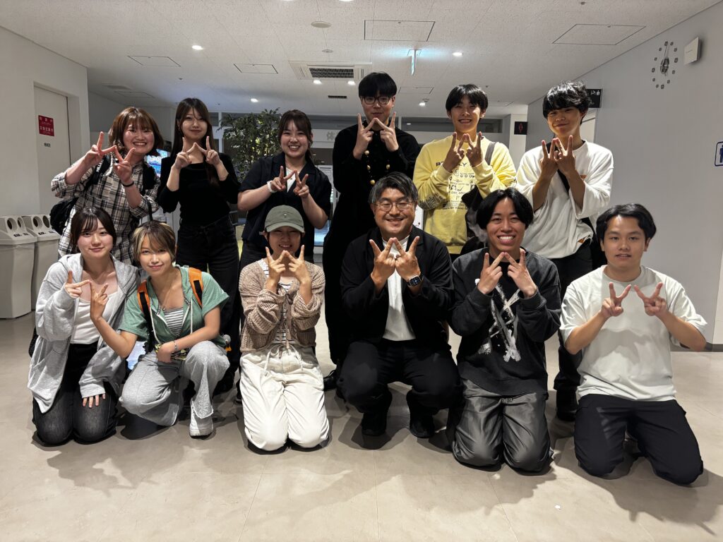 ISARIBI withの皆さんとの集合写真