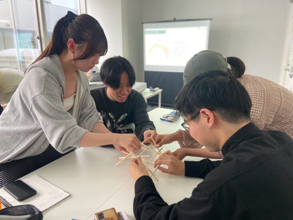 チームビルディング&相互理解ワークの様子
