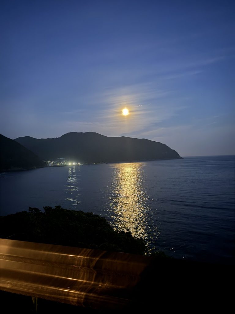 月夜の二木島湾